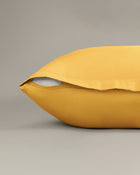 Tiefgelb
