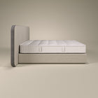 Creme mit edlem Stoffakzent