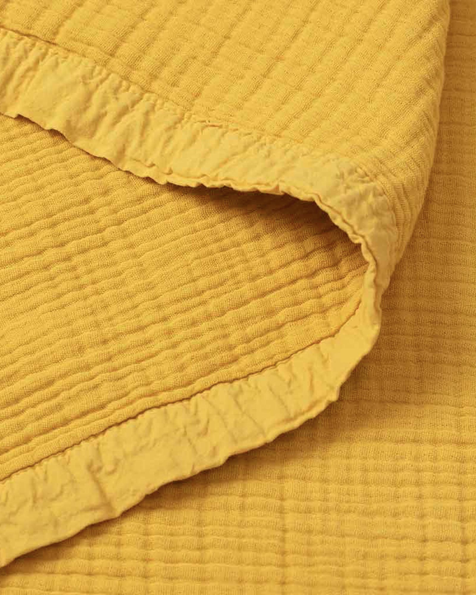Tiefgelb